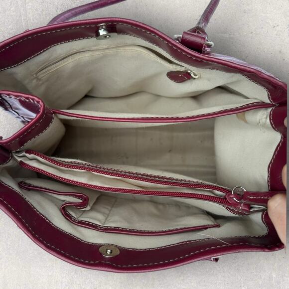 Maroon/Burgundy Faux Leather Handbag - Picture 3 of 4